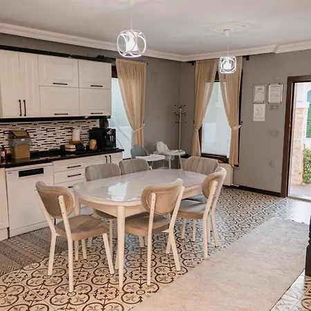26-isitma Havuzlu Villa